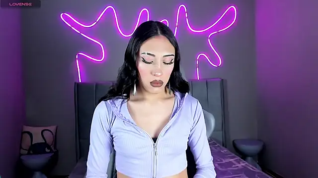 madison  rey online show from November 22, 1:57 pm