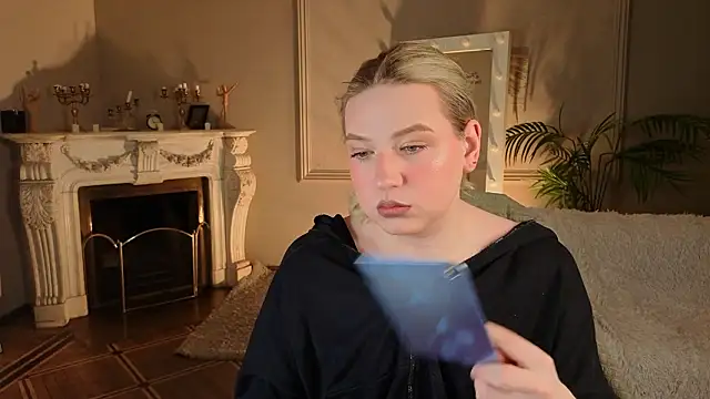 Jes Solar online show from January 18, 11:02 pm