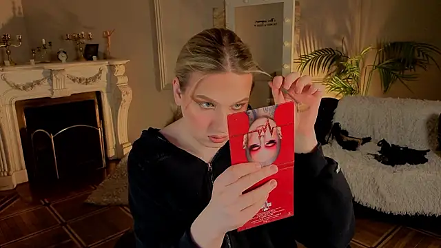 Jes Solar online show from February 1, 10:30 pm