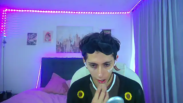 goth minerva online show from April 13, 1:37 pm