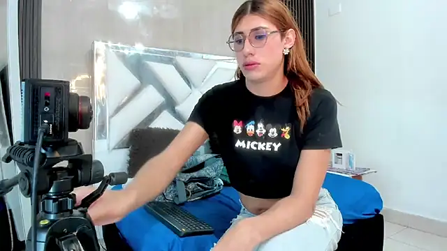 karen matwell online show from December 2, 1:52 am