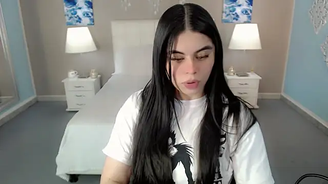 Snapshot of maddissonivanova chatting on October 11, 7:49 pm maddissonivanova online show from October 11, 7:49 pm