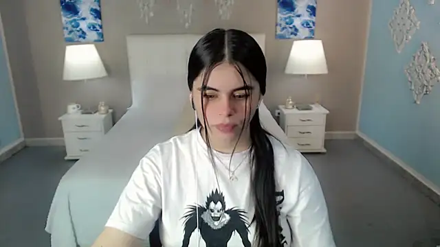 Snapshot of maddissonivanova chatting on October 12, 8:00 pm maddissonivanova online show from October 12, 8:00 pm