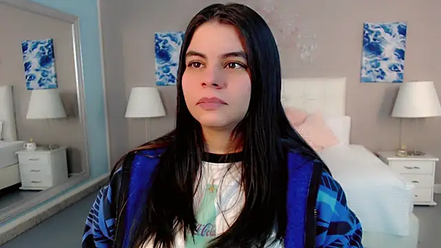 maddissonivanova online show from April 11, 7:06 pm