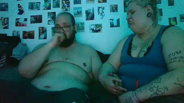 mrandmrsdarkside online show from March 12, 7:41 pm