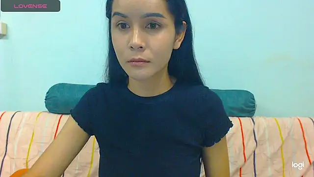 Snapshot of jessysohot chatting on October 5, 8:15 am jessysohot online show from October 5, 8:15 am