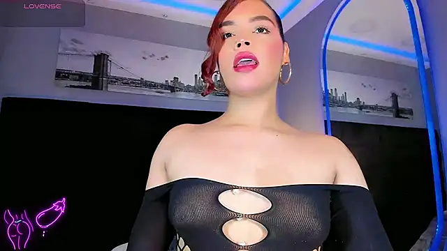 LiaFernandaa online show from July 14, 5:34 am