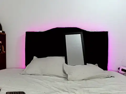 x isabella x online show from November 7, 1:38 am