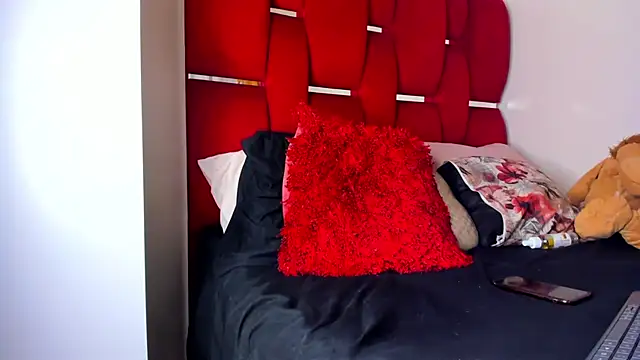 Camila hot ts online show from October 12, 6:54 pm