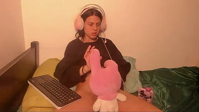 Petite-Goth online show from January 19, 2:09 am