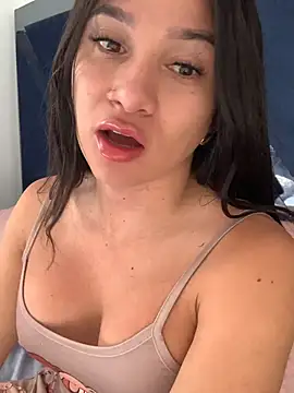 dollforsex  online show from April 18, 12:18 pm