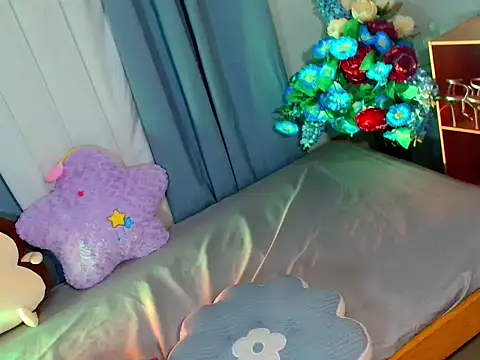 baby kiraxx online show from June 1, 11:34 am