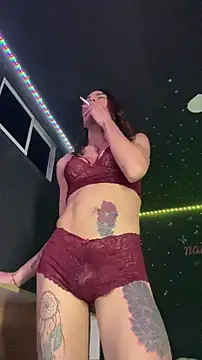 naho love online show from November 20, 6:14 am