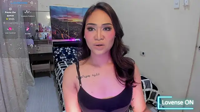 Snapshot of Miss_VictoriaWilliams chatting on October 19, 5:27 pm Miss VictoriaWilliams online show from October 19, 5:27 pm