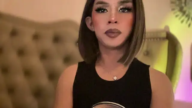 solana imani online show from April 7, 7:48 pm