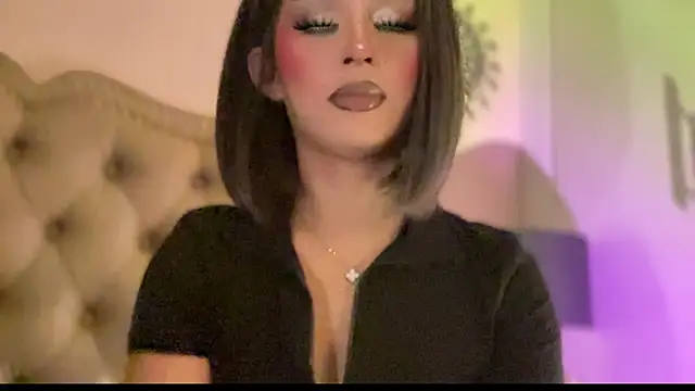 solana imani online show from April 25, 1:41 pm