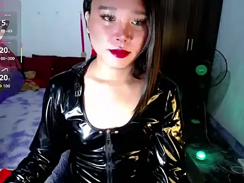 Urassiansweetcummer online show from July 25, 2:09 am