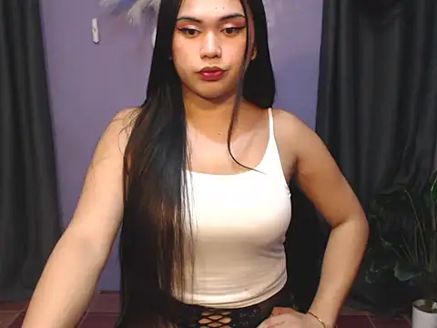 urlovelysandra online show from October 17, 8:07 am