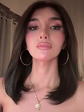 EmeraldGreyson online show from March 22, 8:30 am