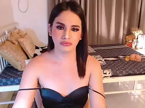 MaliaWang06 online show from September 26, 8:50 pm