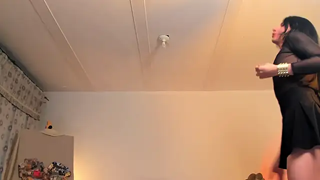 nonbinaryangel online show from April 7, 11:06 pm