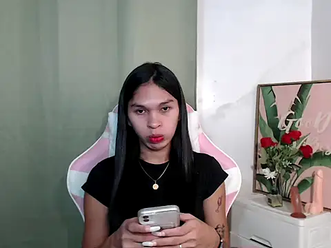 Snapshot of sexloverxxz chatting on October 13, 8:59 am sexloverxxz online show from October 13, 8:59 am