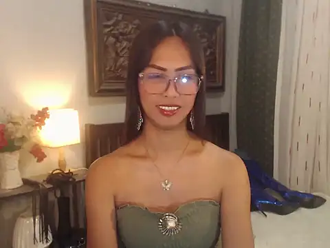 Nathalieheartt online show from July 17, 2:34 pm