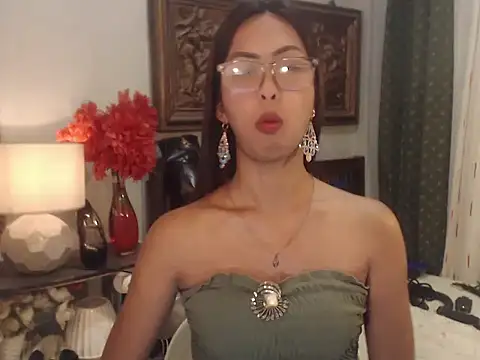 Nathalieheartt online show from July 28, 10:09 pm