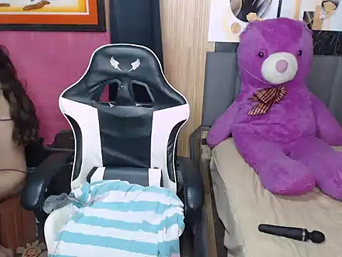 Raffa ella69 online show from March 31, 1:13 pm