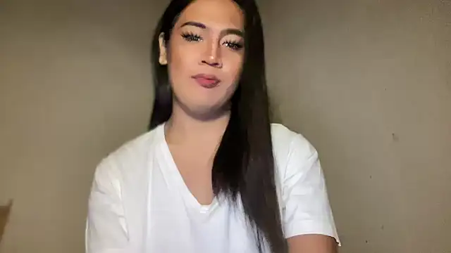 Snapshot of fallon_empress143 chatting on September 10, 4:11 am fallon empress143 online show from September 10, 4:11 am