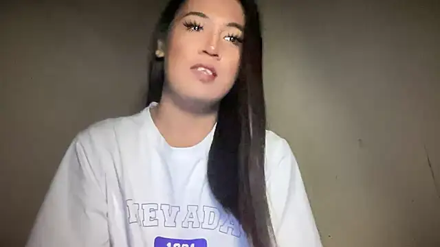 Snapshot of fallon_empress143 chatting on September 29, 4:34 am fallon empress143 online show from September 29, 4:34 am