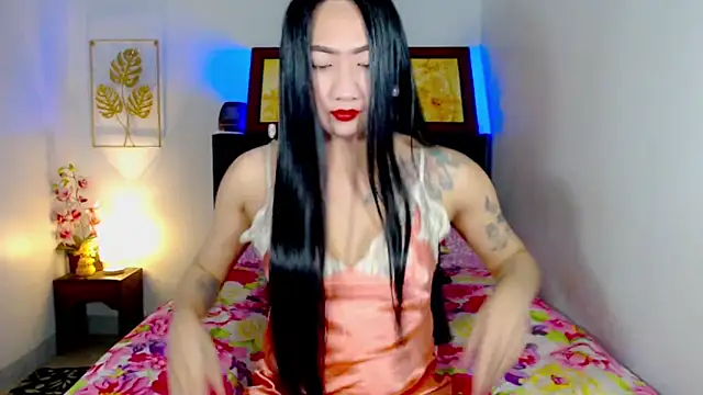 LovelyQueen69 online show from April 12, 12:03 am