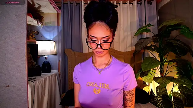 UrMassiveCockSabrinaOnTop online show from November 14, 5:32 pm