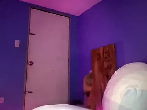 SassaLilly online show from April 13, 4:55 pm