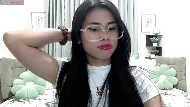 Snapshot of PrettyBlythes_TS chatting on October 12, 7:38 pm PrettyBlythes TS online show from October 12, 7:38 pm