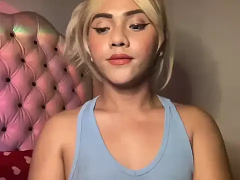 calimonroe online show from March 26, 4:27 am