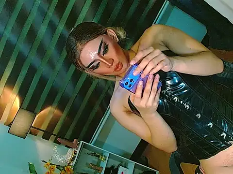 Queen yasii 88 online show from June 6, 2:35 pm