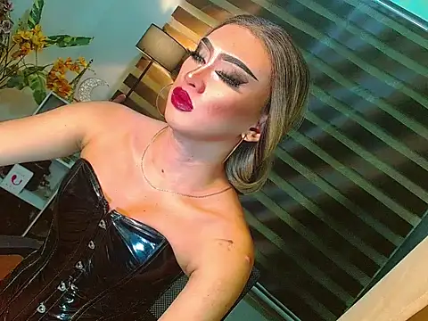 Queen yasii 88 online show from July 4, 3:28 pm