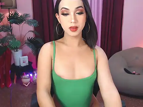 Snapshot of UrasianBIGcock696 chatting on October 16, 2:50 pm UrasianBIGcock696 online show from October 16, 2:50 pm
