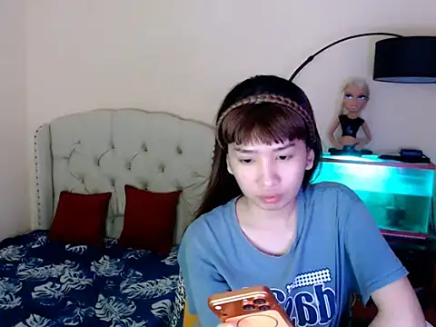 ShantalFoxxy  online show from March 3, 1:51 pm