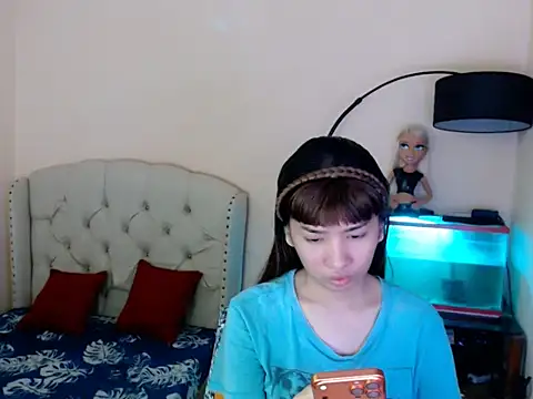 ShantalFoxxy  online show from March 10, 2:15 am