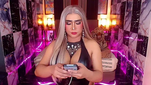 Seductivemeganxx online show from November 25, 8:55 pm