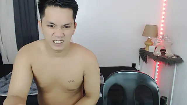 Xhugebatecum online show from November 25, 5:37 pm