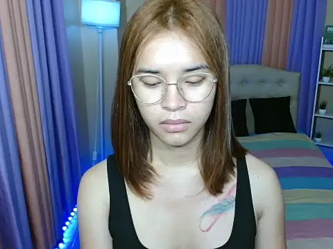 SeductiveAppleTS online show from March 11, 8:57 pm