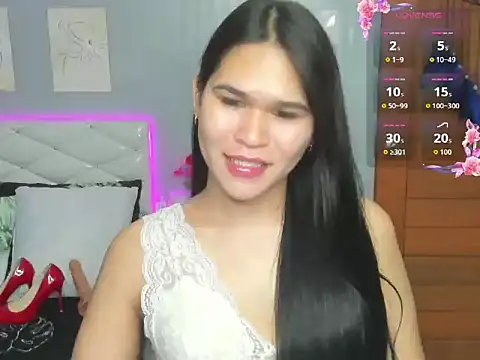 Snapshot of AlianaBlair chatting on October 13, 2:28 pm AlianaBlair online show from October 13, 2:28 pm