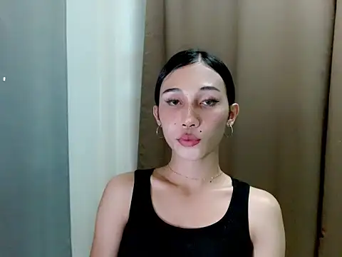 Urfucking khloe1 online show from November 19, 5:18 am