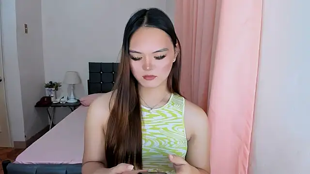 Snapshot of ameliamaureen chatting on September 11, 3:53 pm ameliamaureen online show from September 11, 3:53 pm