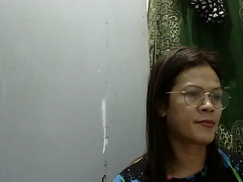 juicycum069 online show from October 1, 8:53 pm