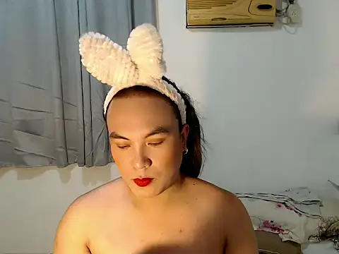 asianayumi online show from February 5, 11:48 am