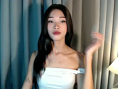 holyakiesha online show from March 19, 6:13 am